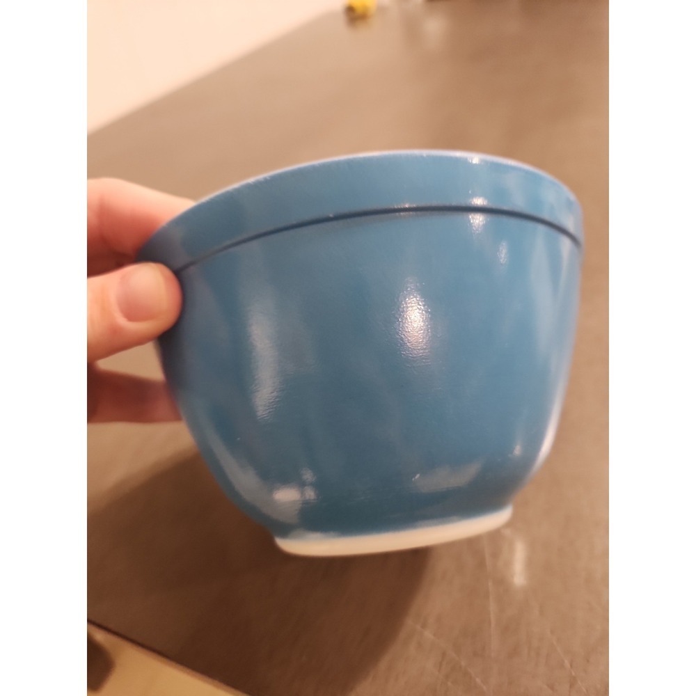 Vintage Pyrex #401 1.5 Quart Solid Blue Small Mixing Bowl Mid Century Kitchen - Picture 4 of 13